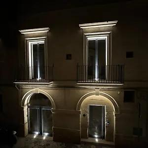 Alora Boutique Oda ve Kahvaltı