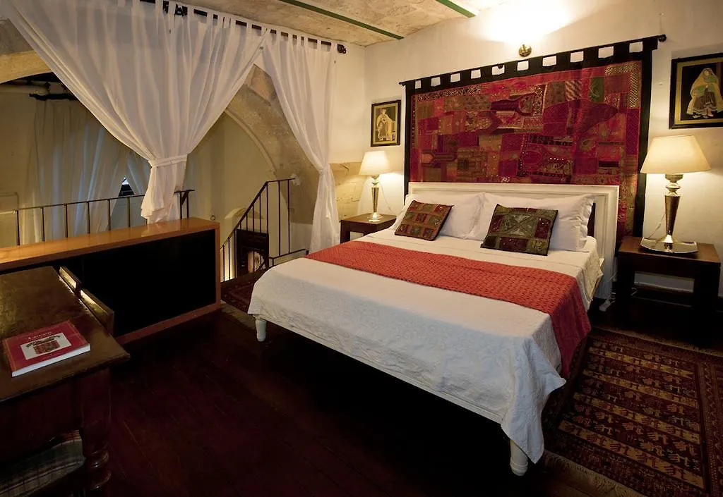 *** Bed & Breakfast Dei Due Portoni Suite Storica Lecce Italy