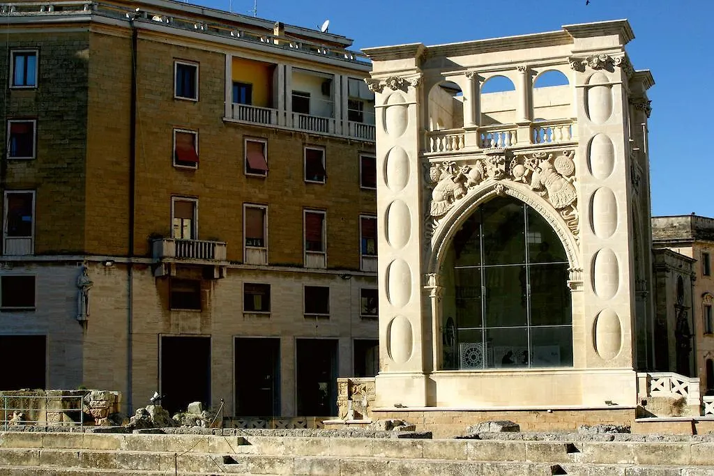 Dei Due Portoni Suite Storica Lecce 3*,
