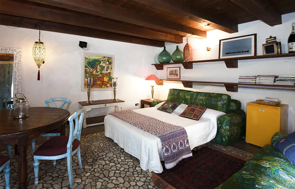 Dei Due Portoni Suite Storica Lecce Bed & Breakfast